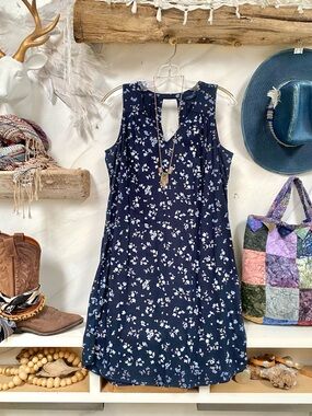 Sweet prairie vibe boho floral dress w country shabby chic feel